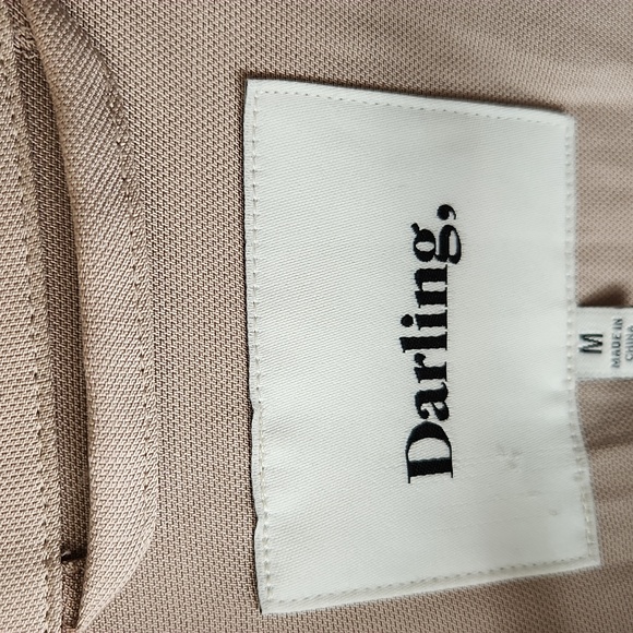 Darling Tan Beige "Overcast" Lightweight Belted Trench Coat sz M Trendy Classic - Picture 6 of 13